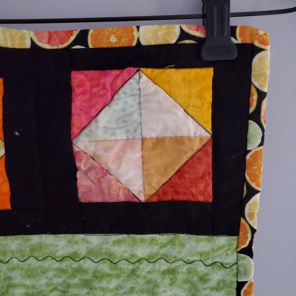 Colorful Citrus Pattern Quilted Placemat Set - Picture 5 of 7